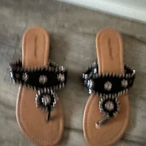 Sandals size 6